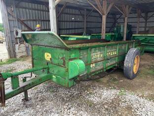John Deere 44