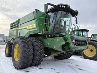 2023 John Deere X9 1100