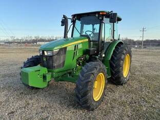 2018 John Deere 5100M