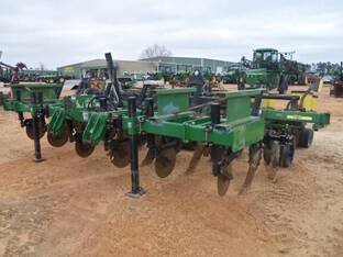 2004 John Deere 1700