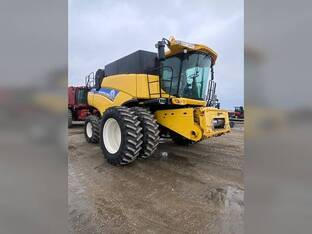 2013 New Holland CR7090