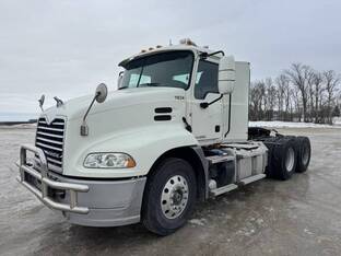 2015 Mack PINNACLE CXU613