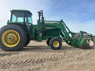 1989 John Deere 4755