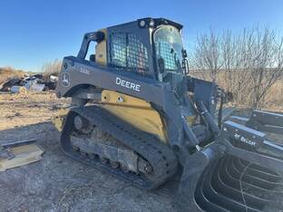 2022 John Deere 333G