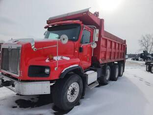 2005 International PAYSTAR 5600