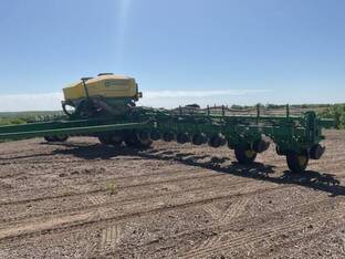 2023 John Deere 1775NT