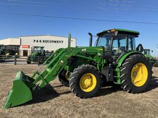 2023 John Deere 6105E Cab