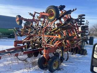 2003 Bourgault Industries Ltd. 5710
