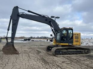 2023 John Deere 245G LC