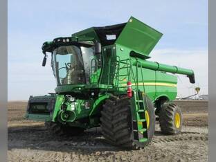 2023 John Deere S790