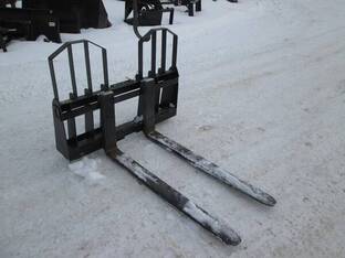 2026 Loflin 5500LB PALLET FORKS