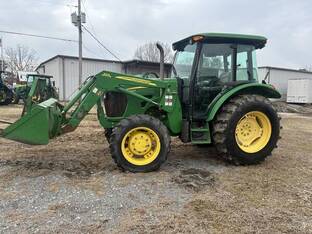 2011 John Deere 5083E