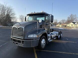 2018 Mack PINNACLE CXU613