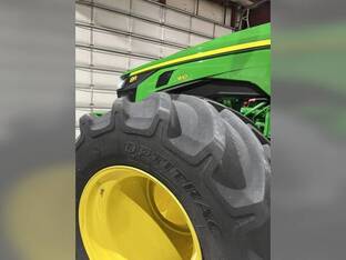 2023 John Deere 8R 410
