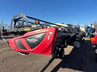 2019 MacDon Industries FD140