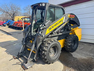 2022 New Holland L328