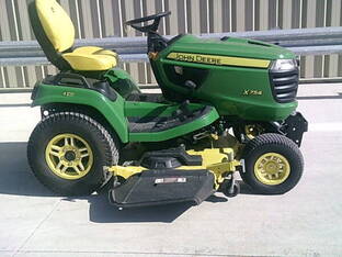 2021 John Deere X754
