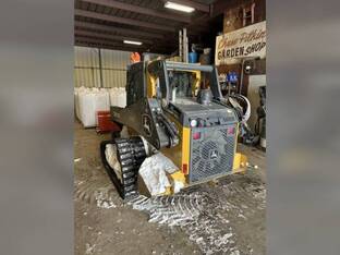 2023 John Deere 325G