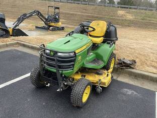 2021 John Deere X738