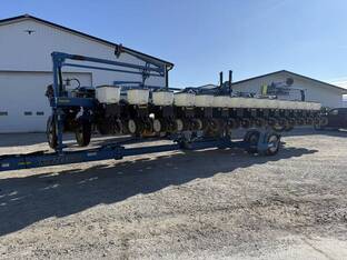 2012 Kinze 3600