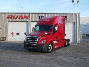 2022 Freightliner CASCADIA 126