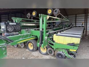 2006 John Deere DB60