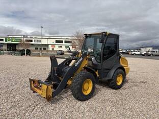 2022 John Deere 204L