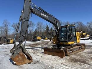 2022 John Deere 135G