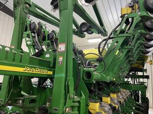 2011 John Deere 1790