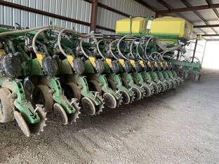 2022 John Deere DB60