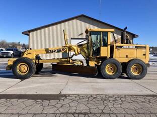 1996 John Deere 770B-H