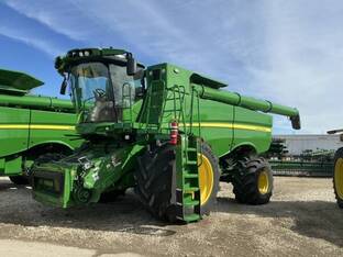 2024 John Deere S780