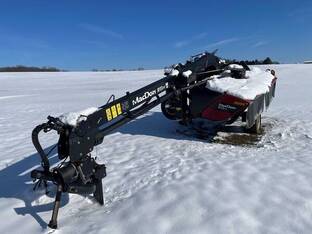 MacDon Industries R113