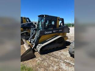 2023 John Deere 325G
