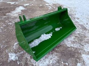 2025 John Deere Bucket BXX10895