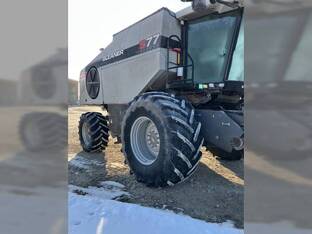 2013 Gleaner S77