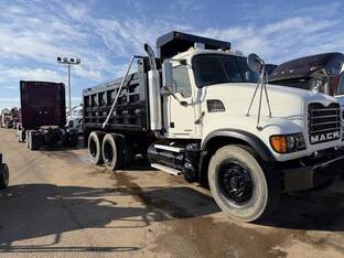 2005 Mack GRANITE CV713