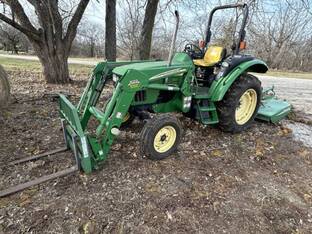 2004 John Deere 5320