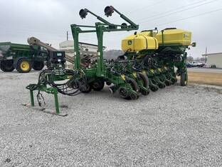 2022 John Deere 1775NT