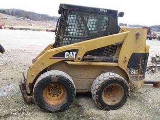2001 Caterpillar 246