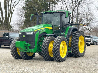 2022 John Deere 8R 280