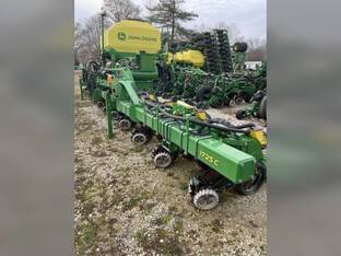 2023 John Deere 1725 CCS