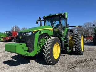 2022 John Deere 8R 310