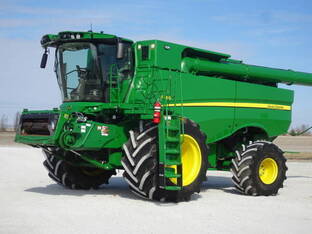 2023 John Deere S780