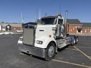 2013 Kenworth W900