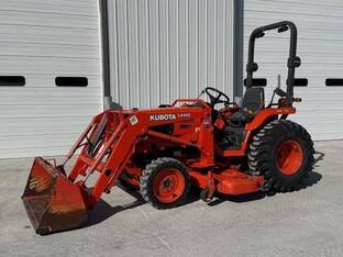 2002 Kubota B7800HSD