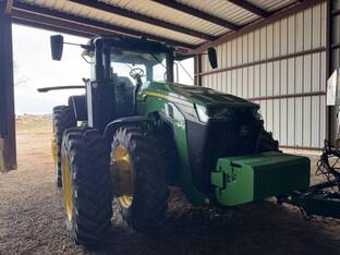 2023 John Deere 8R 410