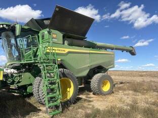 2025 John Deere S7 800