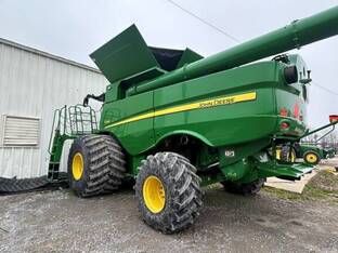 2023 John Deere S780