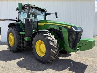 2023 John Deere 8R 370